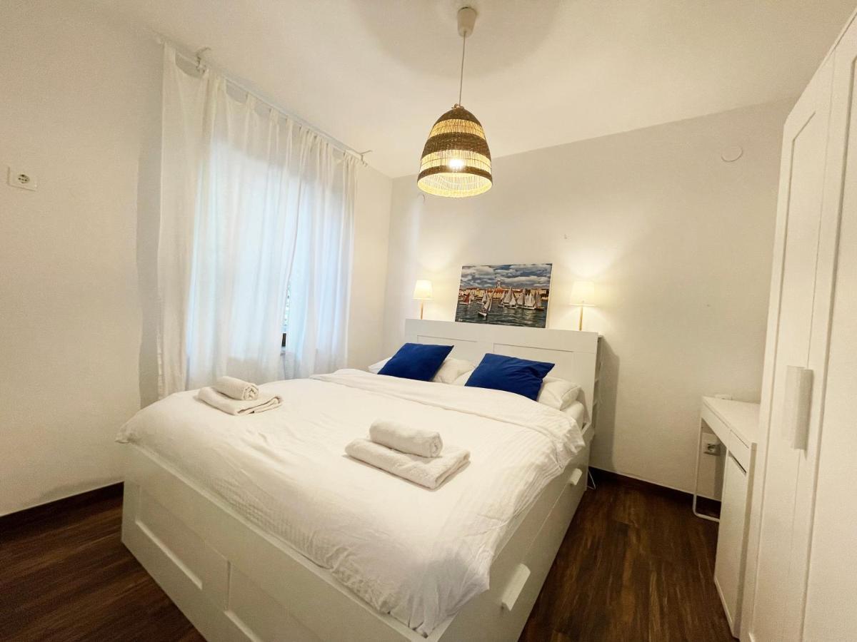 Apartments Monika Bed & Breakfast 236 プナト エクステリア 写真